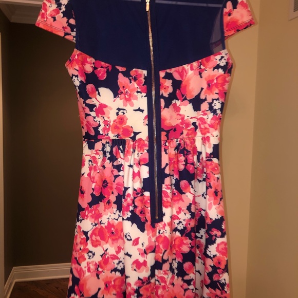 Flower print dress - Picture 2 of 3